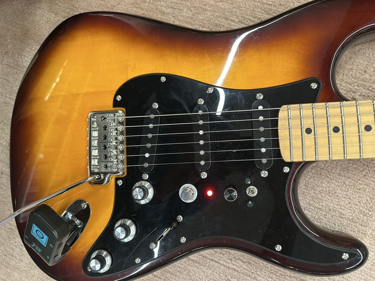 Strumenti musicali: E-Gitarre Tanglewood Stratocaster mit eingebautem Bluespedal – Usato da Tschierv venduto da Screamingwolfguitars 1