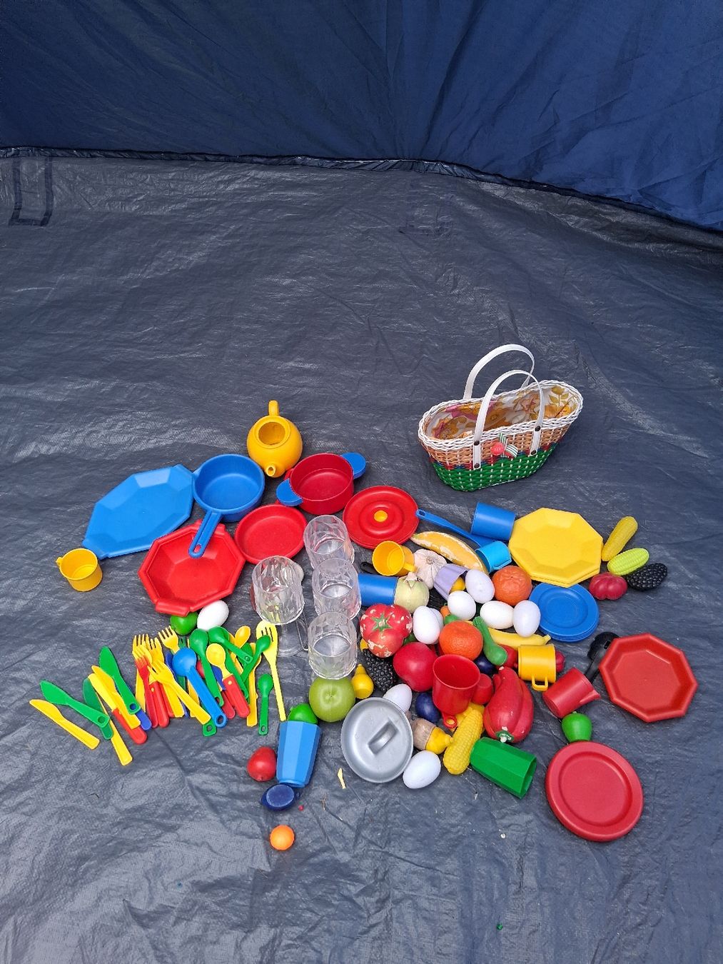 Giocattoli: Spielküchenzubehör mit Korb,  – Usato da Schwellbrunn venduto da corluk 5