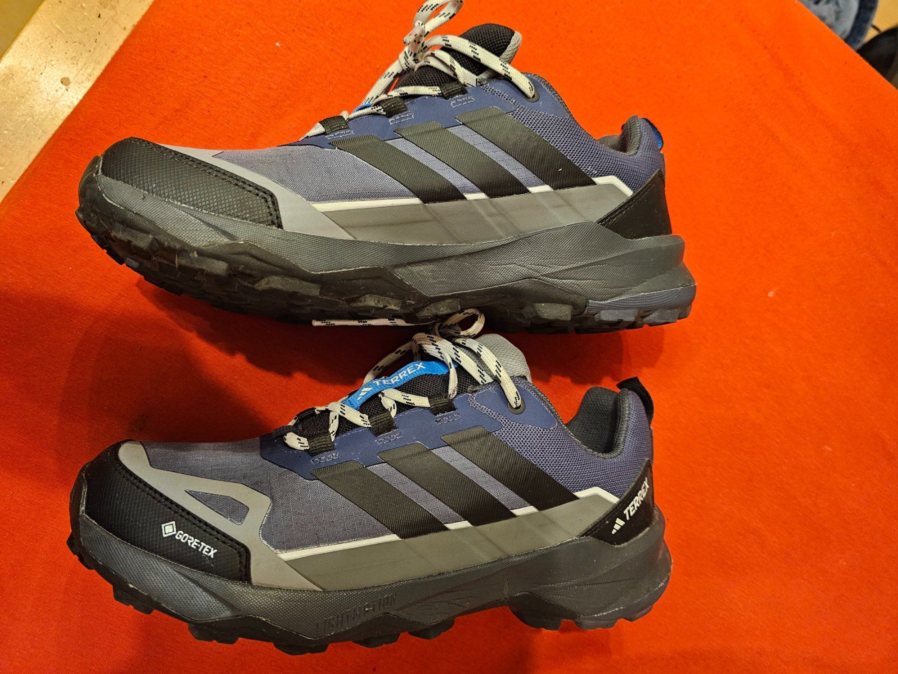 Adidas Herrenschuhe: Fast Neue Adidas Terrex Grösse 43 – Neu (gemäss Beschreibung) aus Frauenfeld von Neoncube