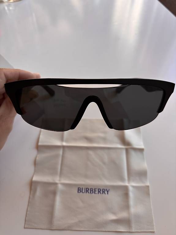 Occhiali & Lenti: Burberry Sonnenbrille – Usato da Wabern venduto da saradicaro 1