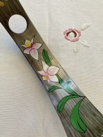 Flaschenhalter mit Blumendeko (lackiert)