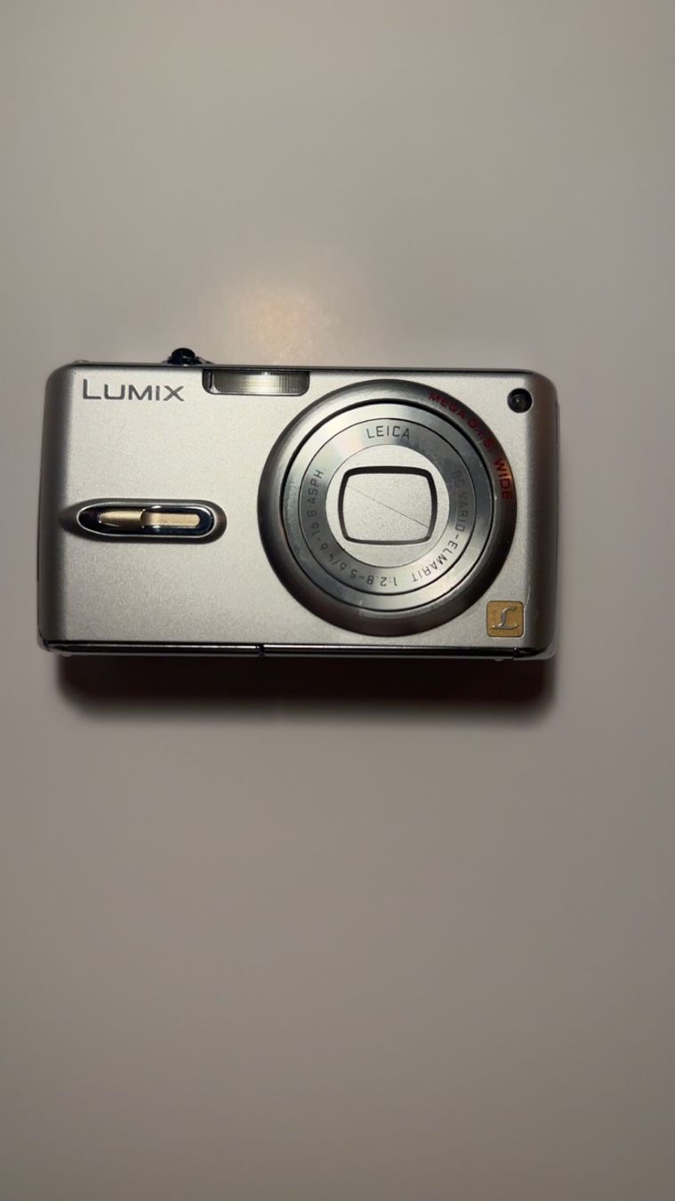 Panasonic Fotocamera: Panasonic Lumix DMC - FX 07 – Nuovo (secondo la descrizione) da Fribourg venduto da Silver_Wat 4