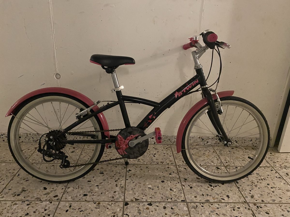 Velo Btwin 24 Pouces Fille Noir Et Rose Vélo Fille B'Twin 20