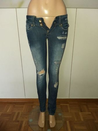 Jeans LYLA LYLA  ALLEGRA  Taille / Grosse 32 CH .....