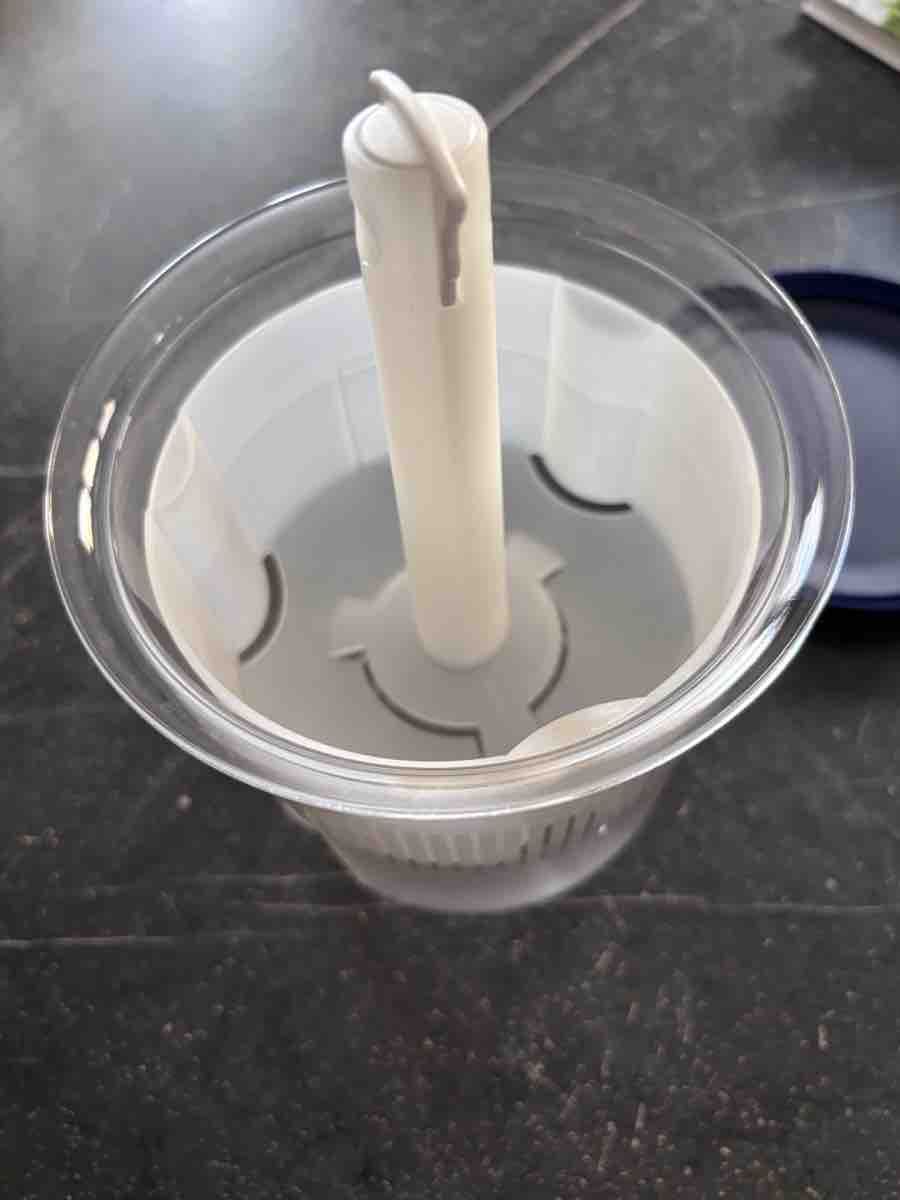 Tupperware Behälter & Ähnliches: Tupperware Gurkenlift – Gebraucht aus Täsch von Dmoosi 1