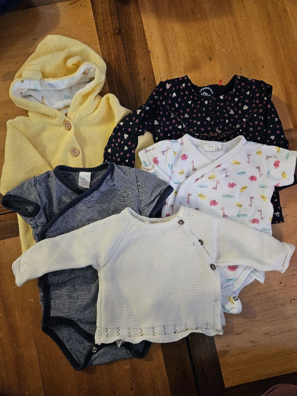 Lotti & Set di vestiti: Kleidung Gr.62 – Usato da Ennenda venduto da eel_ts7s