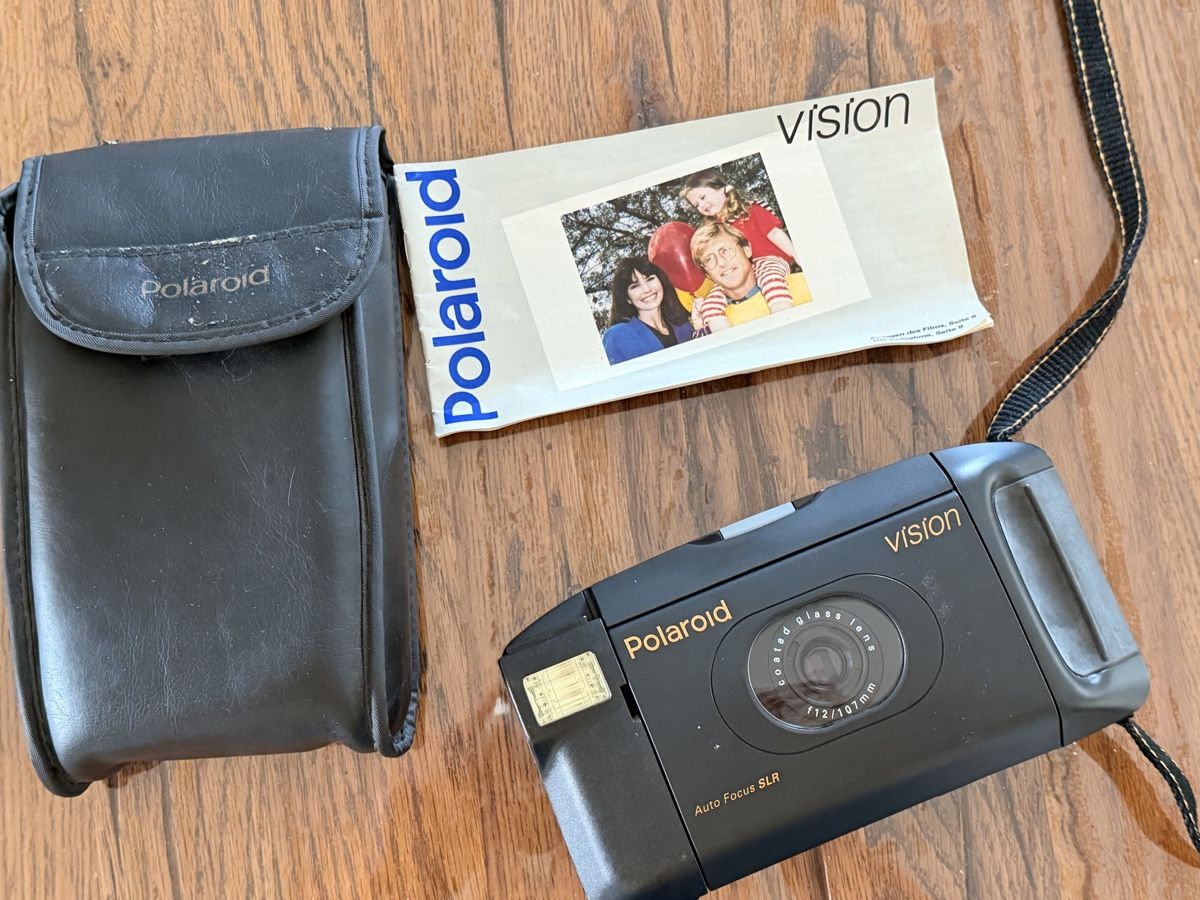 Polaroid Fotocamera: Polaroid Vision Auto Focus SLR mit Tasche & Anleitung – Usato da Zürich venduto da Gadgets2020 1