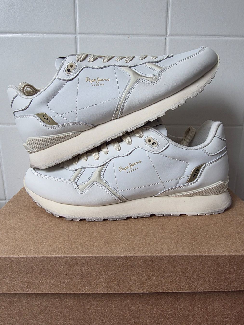 Pepe Jeans : Baskets Pepe Jeans – Neuf avec emballage d'origine à Fleurier par dav_xx8y