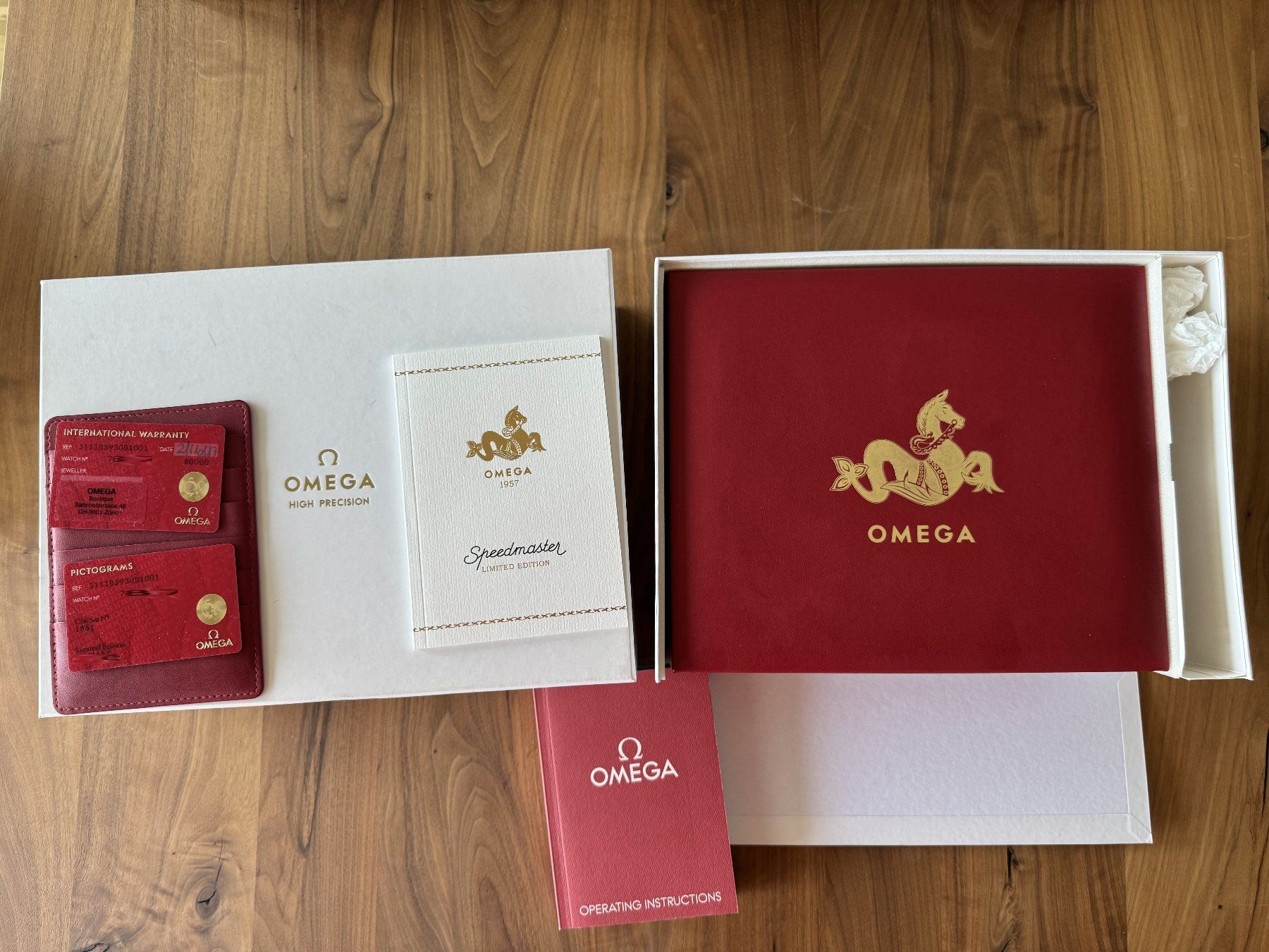 Omega Uhren: Omega Speedmaster Trilogy - Limited Edition - Etat neuf – Neu (gemäss Beschreibung) aus Biel/Bienne von leop93 8
