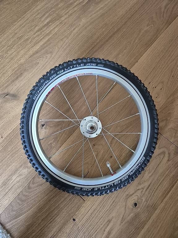 Woom Pneus & Roues: Woom 3 Hinterrad – D'occasion à Reinach BL par Cosmos_0909