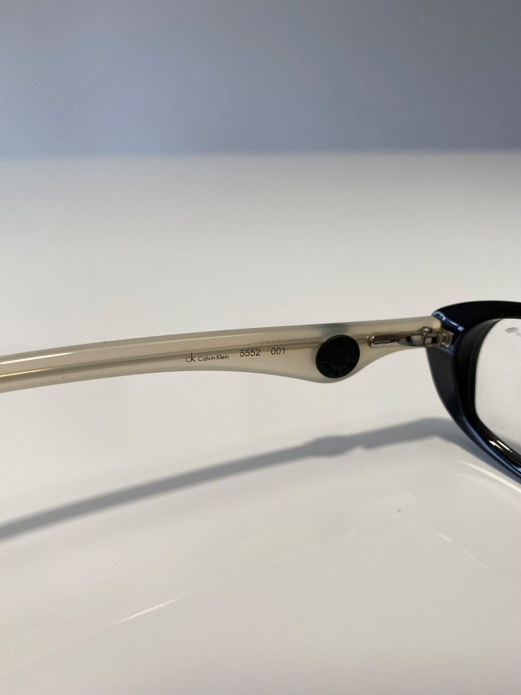 Calvin Klein Occhiali & Lenti: Monture de Lunettes Calvin Klein – Nuovo (secondo la descrizione) da Bottens venduto da 2Lens 4
