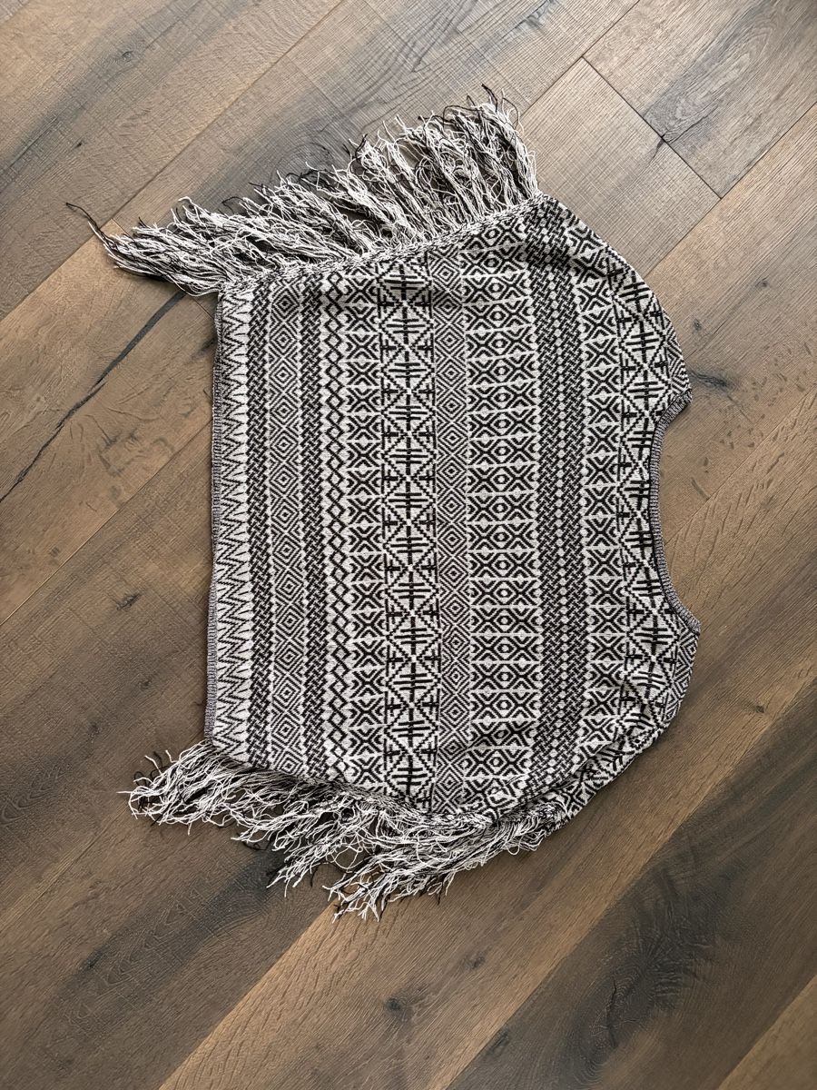 Bolero: Poncho mit Fransen, Ethno-Muster  – Usato da Lachen SZ venduto da AnSi88 1