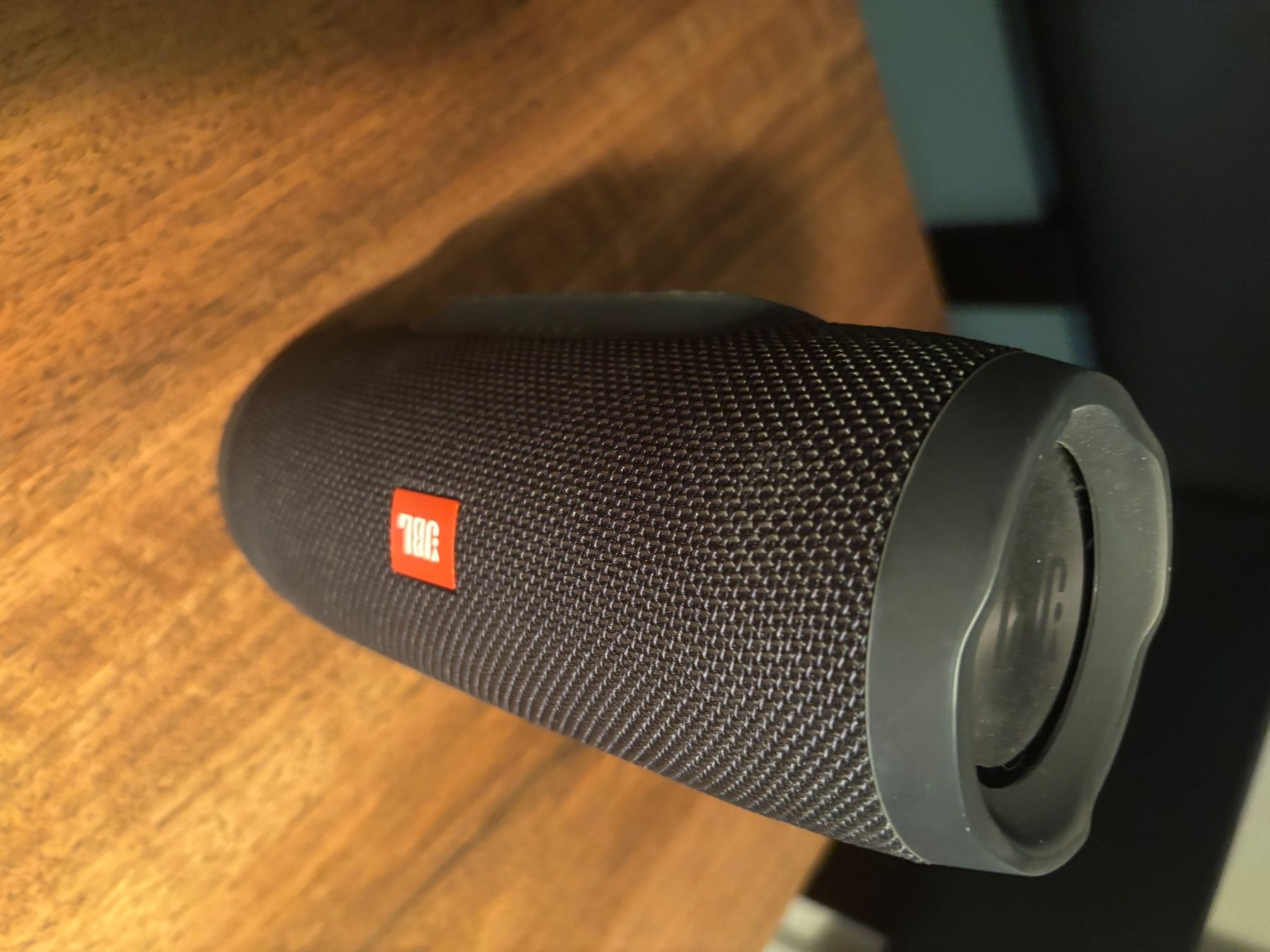 JBL Lautsprecher: JBL Charge 3 Bluetooth Lautsprecher – Gebraucht aus Oberkirch LU von Cascia312 1