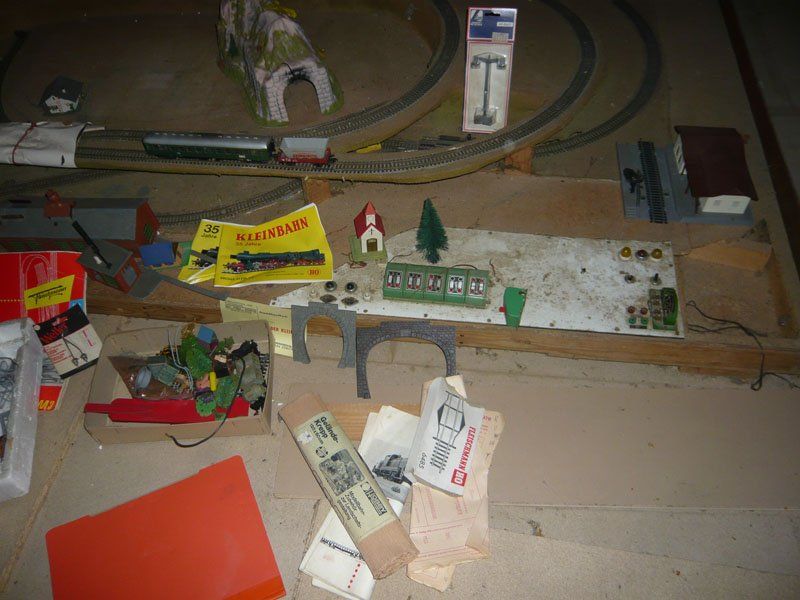 Märklin Modellini di ferrovie: Märklin Bahn mit diversem Zubehör – Usato da Ruggell venduto da Btt 7