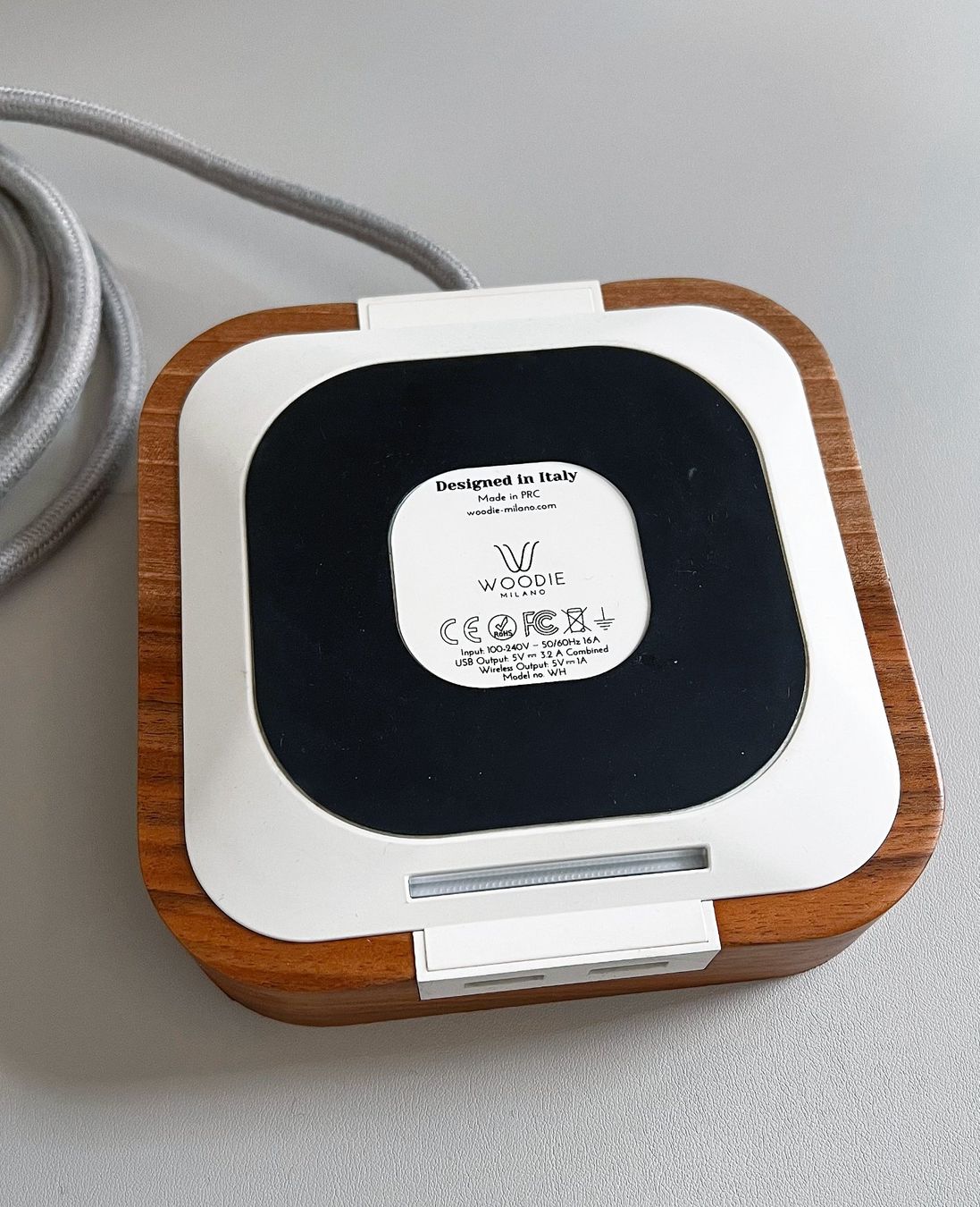 Caricabatterie: Elegante Wireless Charging Station – Usato da Glattfelden venduto da e-sphere 2