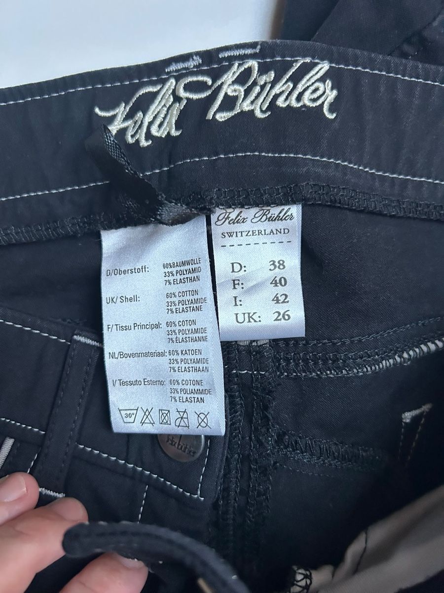 Felix Bühler Pantaloni: Felix Bühler Reithose Full Grip Schwarz Gr. 38   – Usato da Ettingen venduto da Kirchi 2
