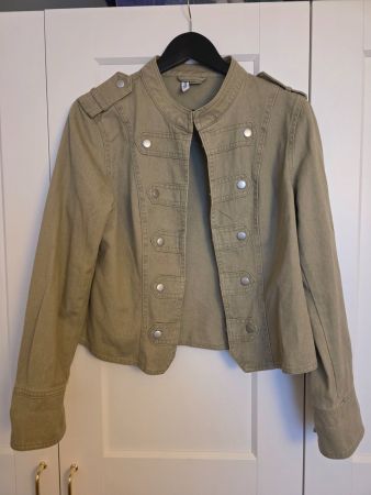 Damen Jacke Military Stil olivgrün guter Zustand