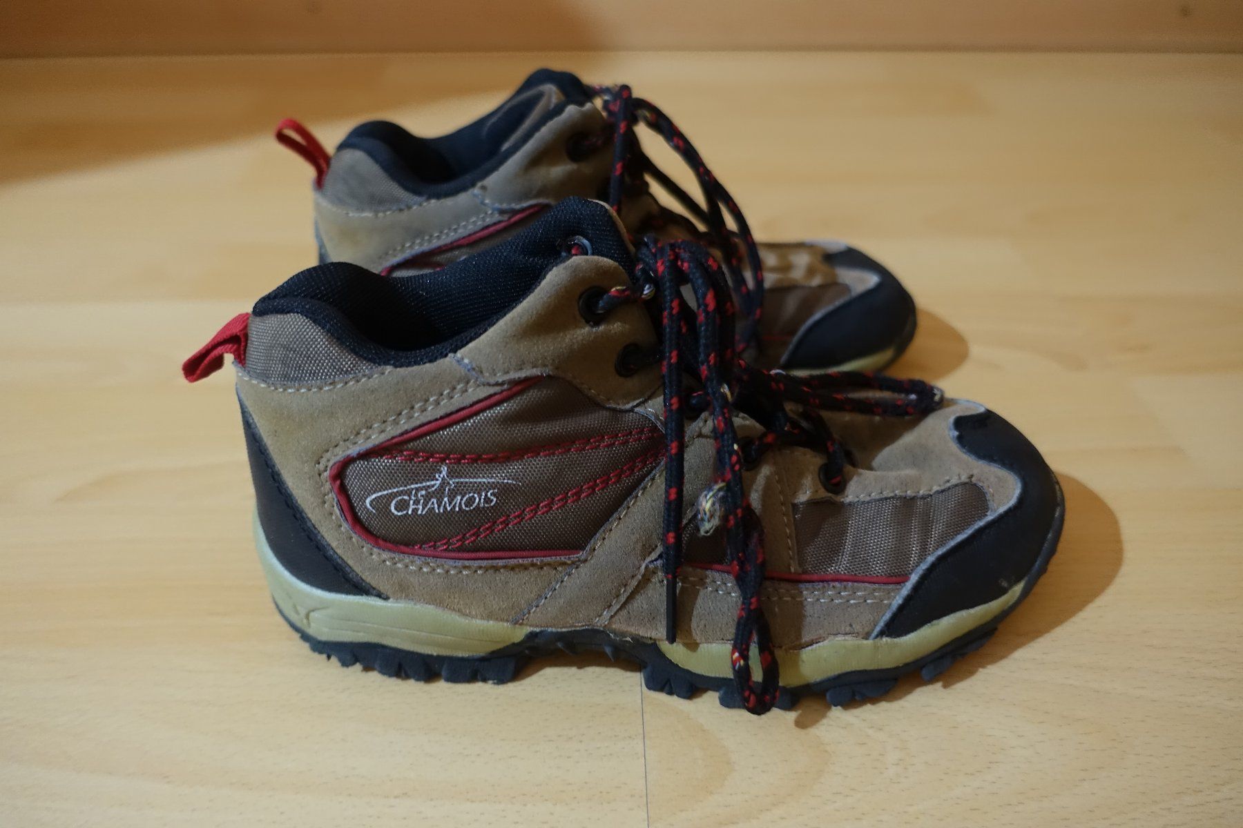 Scarpe per ragazzi: Chaussure de randonnée T35 – Usato da Chamoson venduto da daleva0204 1
