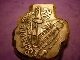 SCHACHE 1992 GOLD
