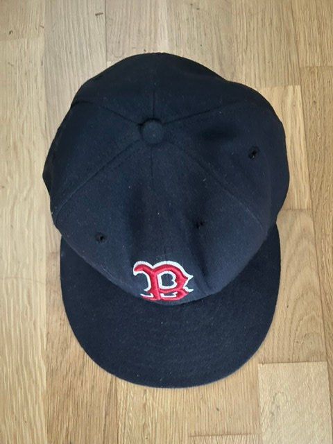Autres vêtements & accessoires: Boston Red Sox Baseball Cap Grösse 7 1/4 57.7cm – D'occasion à Feldbach par CDF10