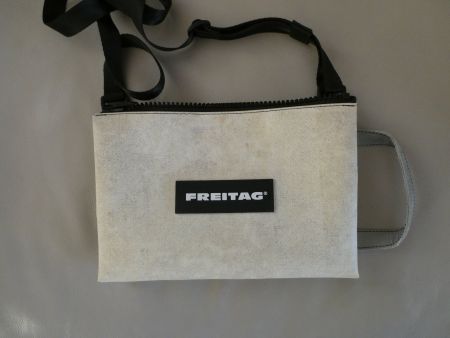 FREITAG F272 EDDIE - Beige, Griff Grau, ganz feine Struktur