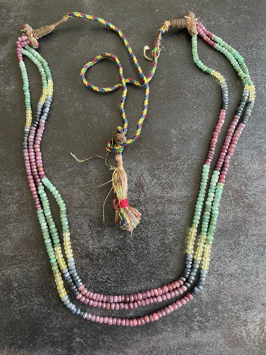 Catenine: Collier de pierres précieux multicolores – Usato da Fribourg venduto da sehrazad1212