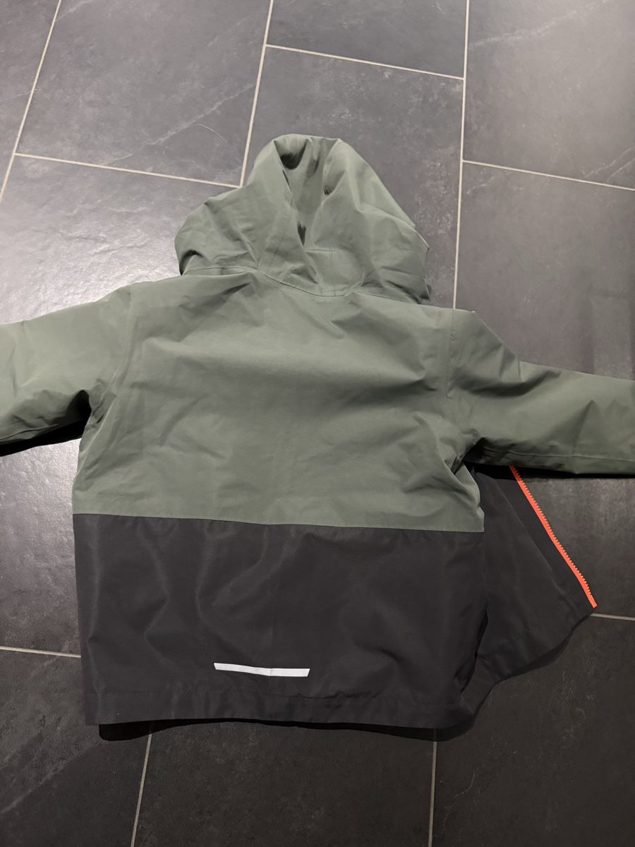 Lotti di vestiti: Jack Wolfskin Skianzug Kinder 116 – Usato da Oberwil BL venduto da napetak 1