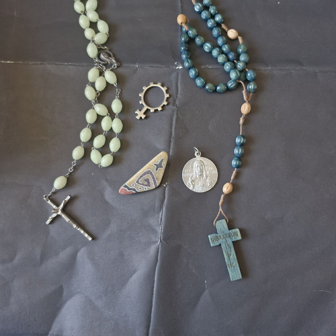 Altri gioielli: lot de bijoux religieux  – Usato da Neuchâtel venduto da yas_zdb7