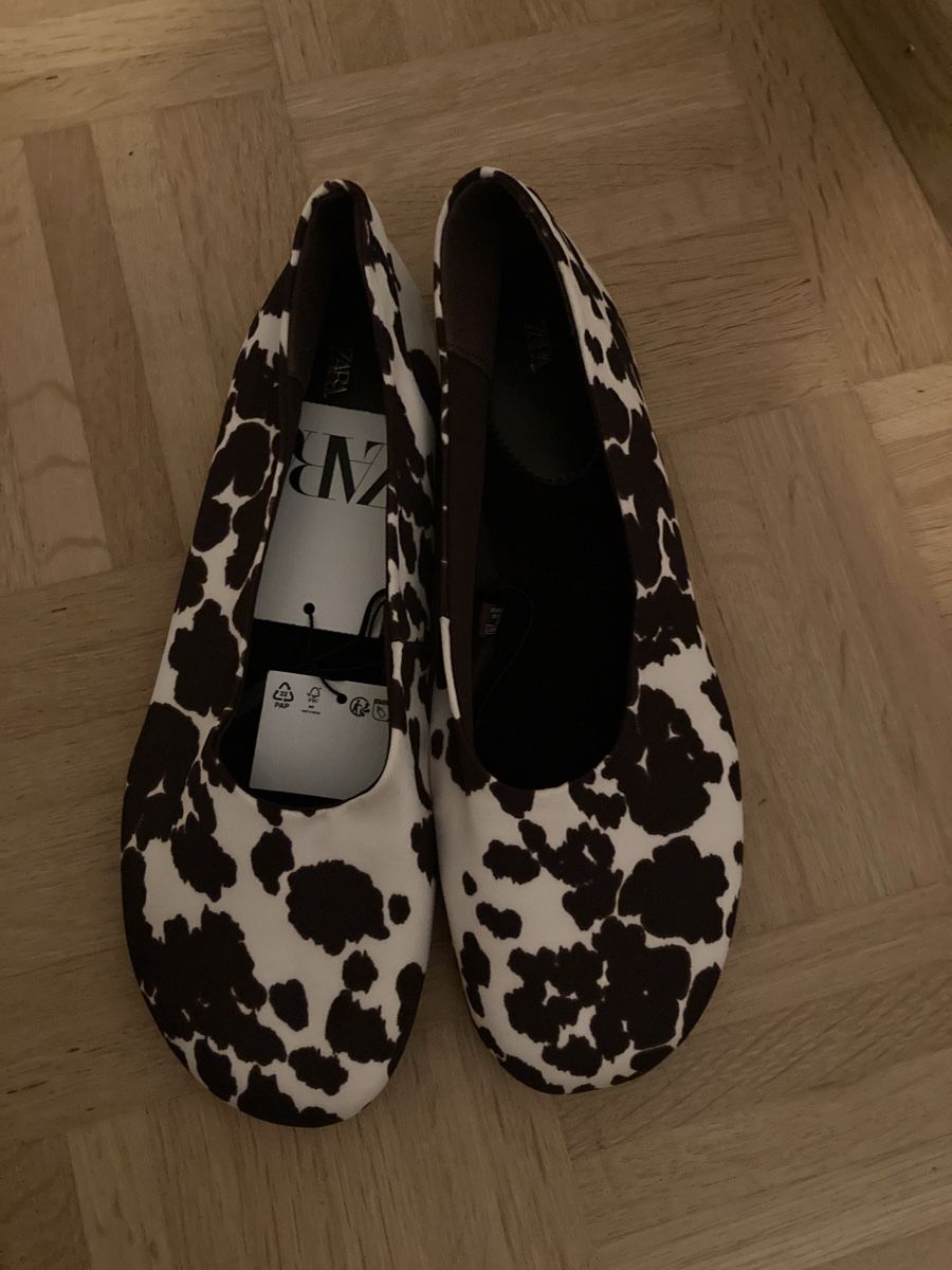 Zara Scarpe da donna: Fabrik-Ballets mit Tiermuster – Nuovo e nell'imballaggio originale da Allschwil venduto da eyl_bb8q 1