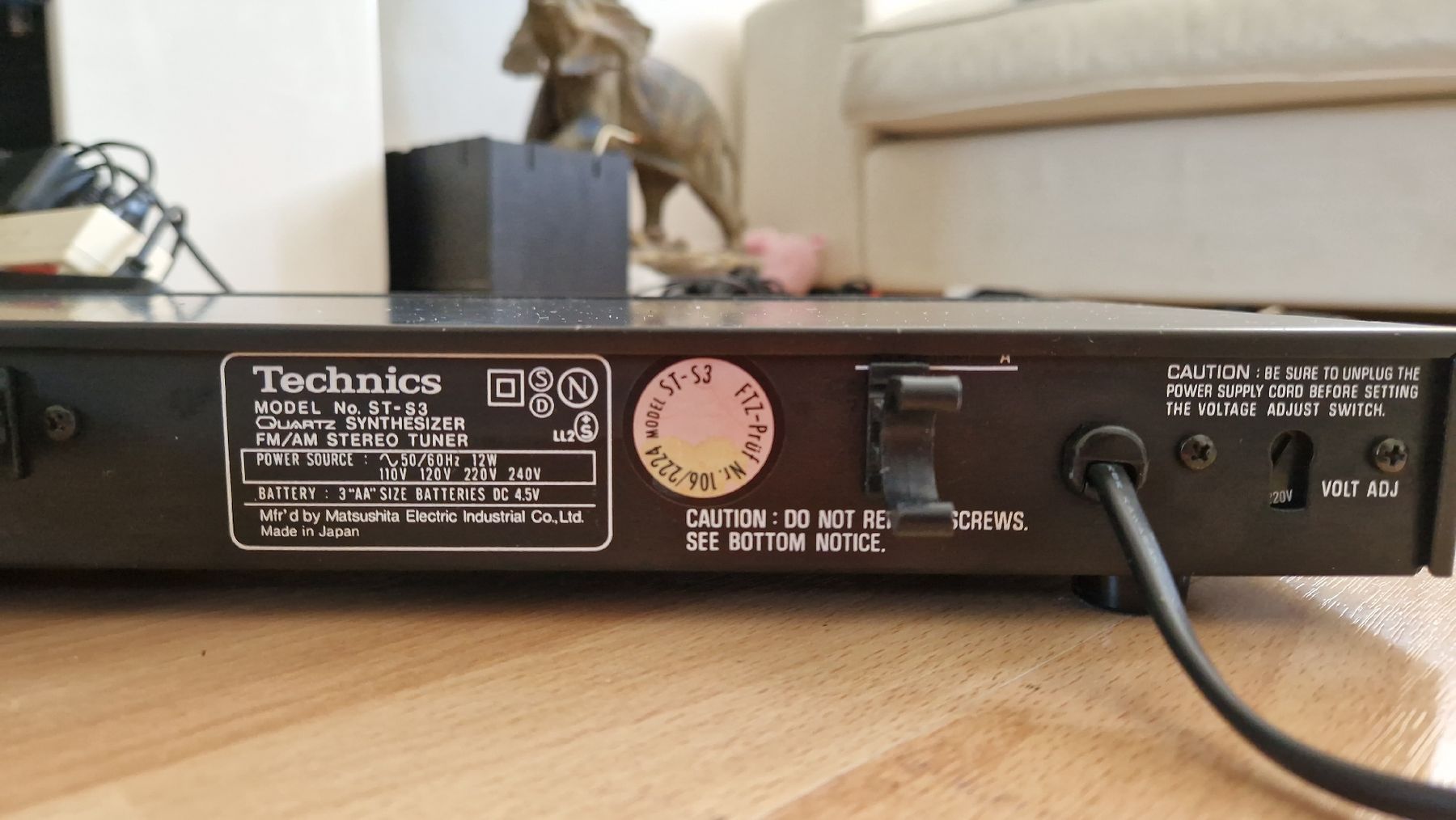 Technics Radio: TECHNICS SYNTHESIZER TUNER ST-S3 – Usato da Zürich venduto da Arianco 5