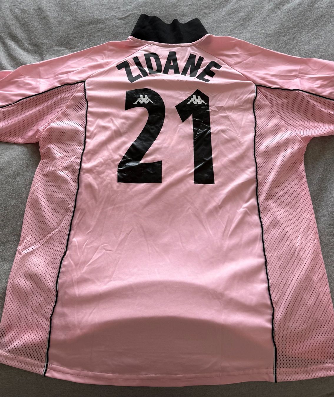 Kappa Canottiere & Pantaloni: Maillot Zidane Juventus – Usato da St-Aubin-Sauges venduto da jer_9d6l 1