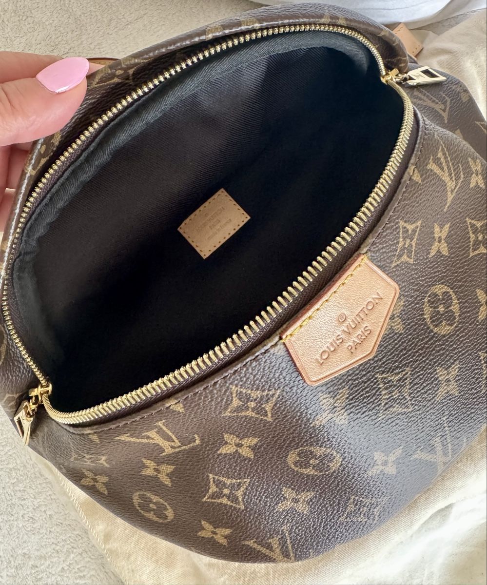 Louis Vuitton Borse da donna: Louis Vuitton Bumbag MNG Canvas – Usato da Obfelden venduto da mihaela68 1