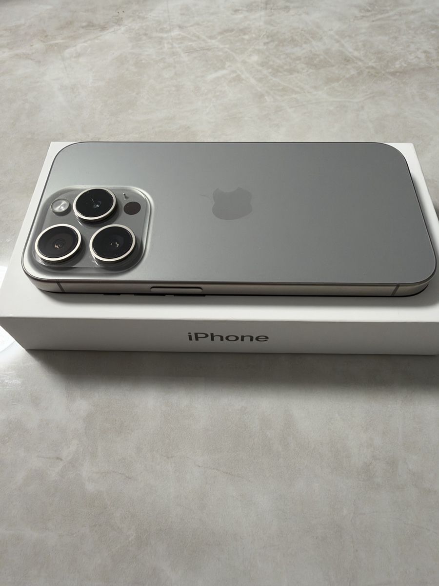 Apple Portables: iPhone 15 Pro 256 GB – Neuf (Voir description) à Orpund par dizi.98 3