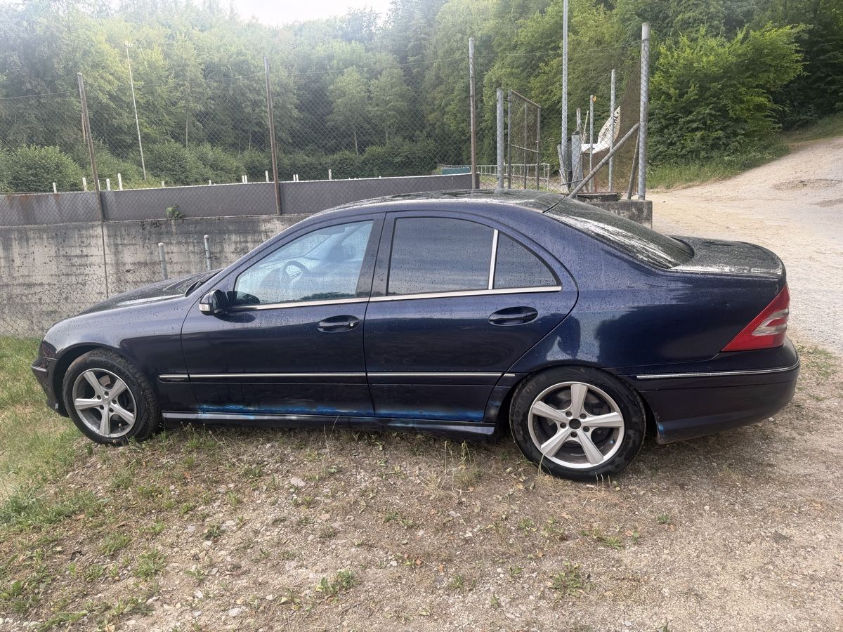 Mercedes-Benz Automobili: Mercedes-Benz  C320  (Export) – Usato da Lausen venduto da Armand94 2
