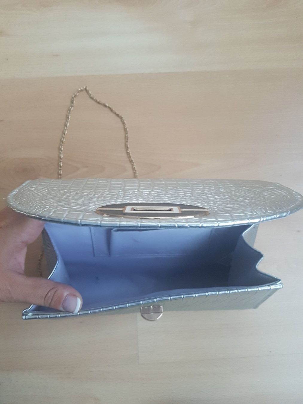 Borse da donna: Tasche 25cm x 17cm – Usato da Schöfflisdorf venduto da CrRG21 1