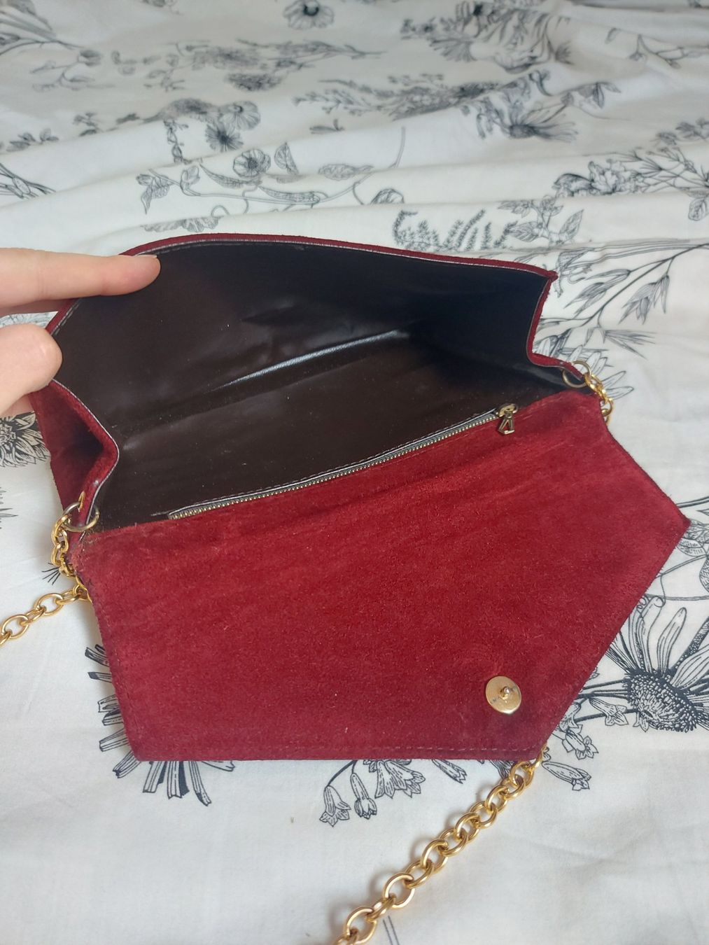 Borse da donna: Pochette vintage en daim – Usato da Lausanne venduto da Super-cerise 4