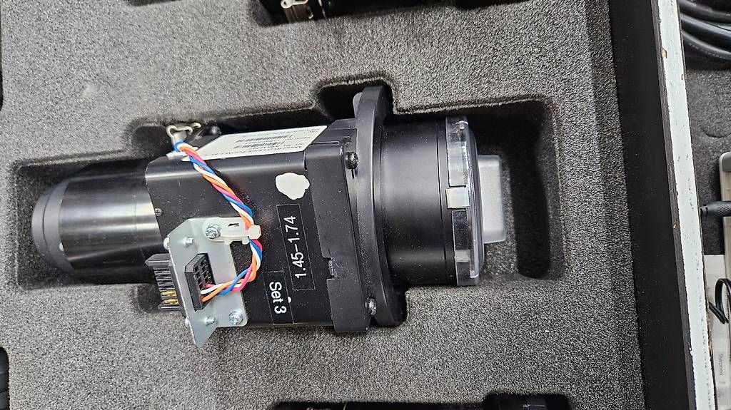 Proiettori: Barco RLM W-8 3 Chip DLP Projektor – Usato da Rüti ZH venduto da Philippek 7