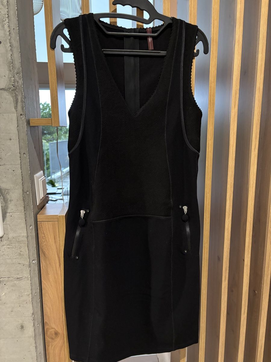 High Vestiti: Robe noire élégante HIGH EVERYDAY taille 38 – Nuovo (secondo la descrizione) da Grugnay (Chamoson) venduto da Esperanza67
