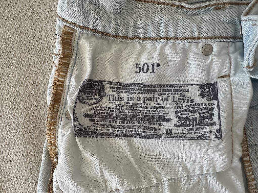 Jeans: Levi's Shorts – Usato da Waldkirch venduto da grabli 3