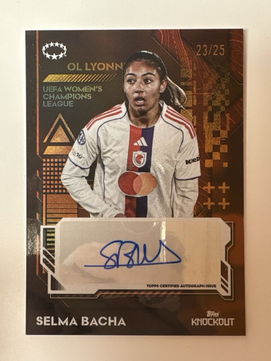 Topps Carte collezionabili: Topps Knockout UWCL Selma Bacha Autograph /25 – Nuovo (secondo la descrizione) da Kiesen venduto da jan_siegenthaler