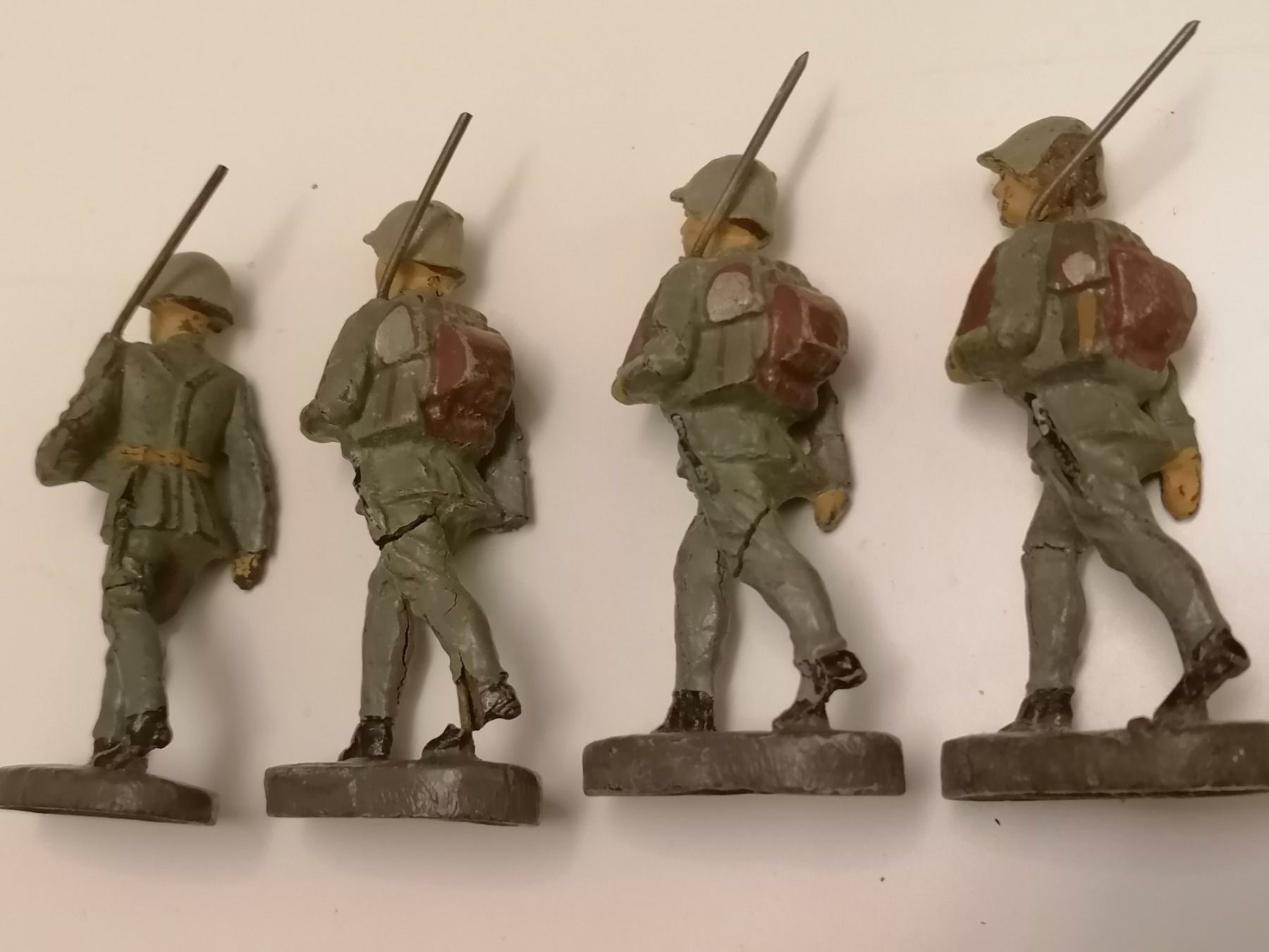 Elastolin Spielzeuge: Elastolin Soldaten 4Stk. – Gebraucht aus Basel von vintagecollector 6
