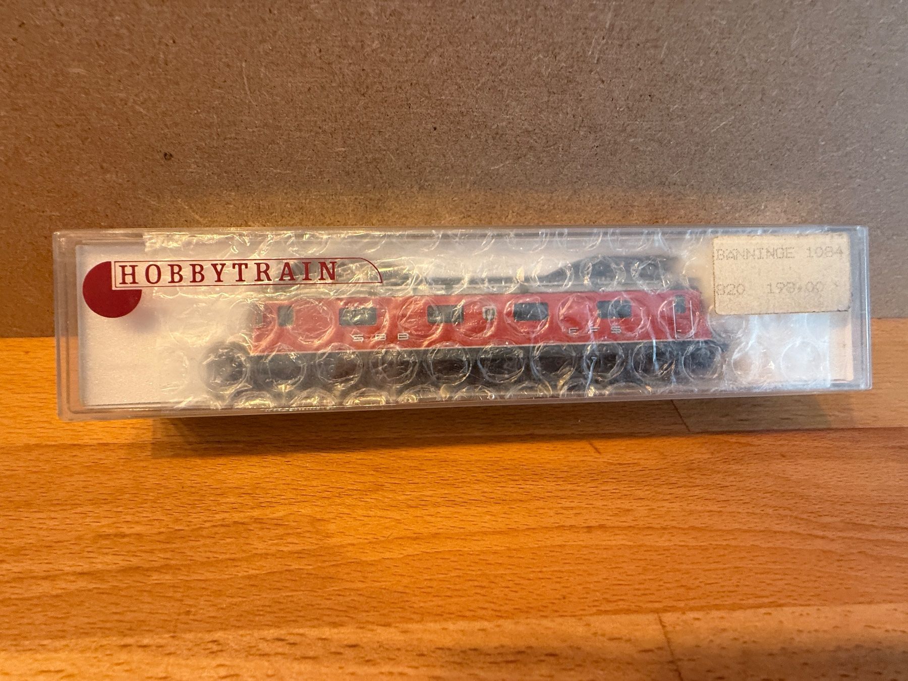 Hobbytrain Modelleisenbahnen: Hobbytrain Re 6/6 in Rot – Defekt aus Diemtigen von Mpsj4 2