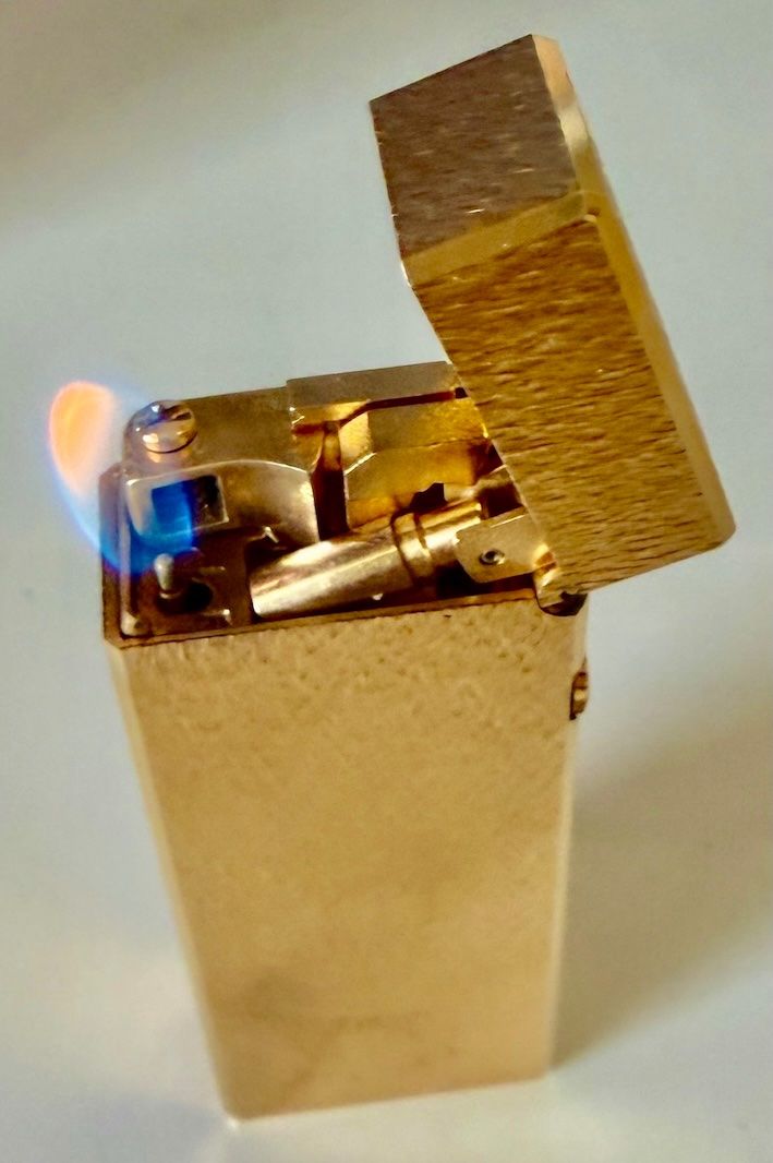 Dunhill Feuerzeuge: DUNHILL (PERFEKT) – Neu (gemäss Beschreibung) aus Zürich von Hsp10 2