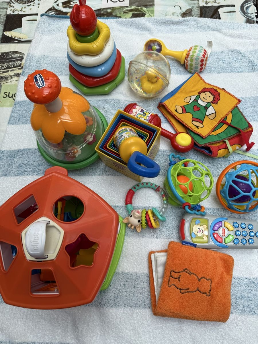 Giocattoli: Babyspielzeug Paket – Usato da Ennenda venduto da SamSam127 1
