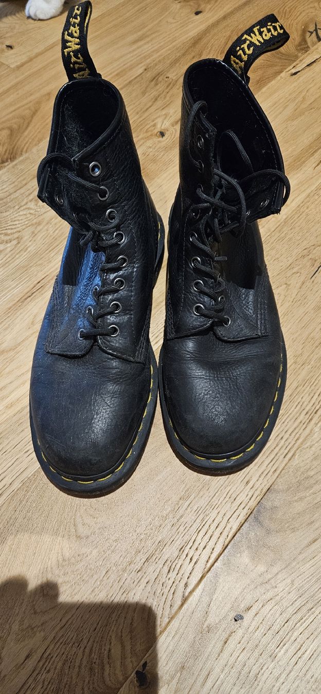 Dr. Martens Scarpe da uomo: Doc Marten's T.43 – Usato da Charmey (Gruyère) venduto da Benjo26 1