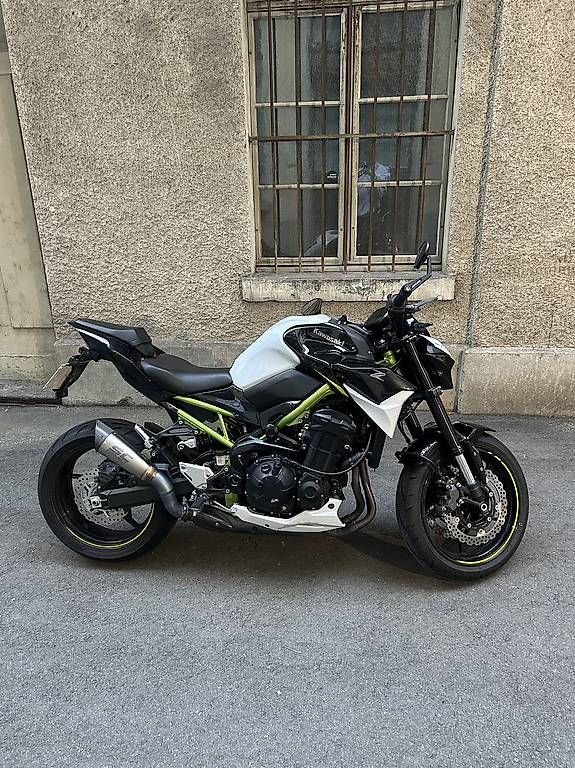 Strada: Kawasaki Z900 35kw – Usato da Kriens venduto da LarsLuzern