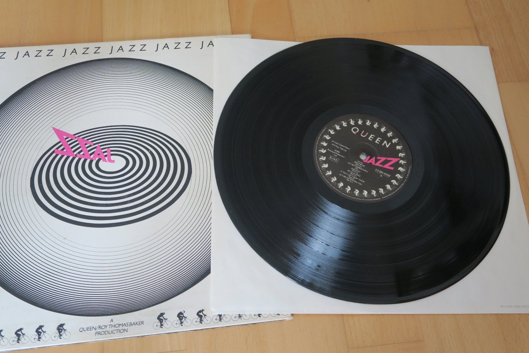 Vinyles: Queen – Jazz – D'occasion à Thun par Karibu70 3