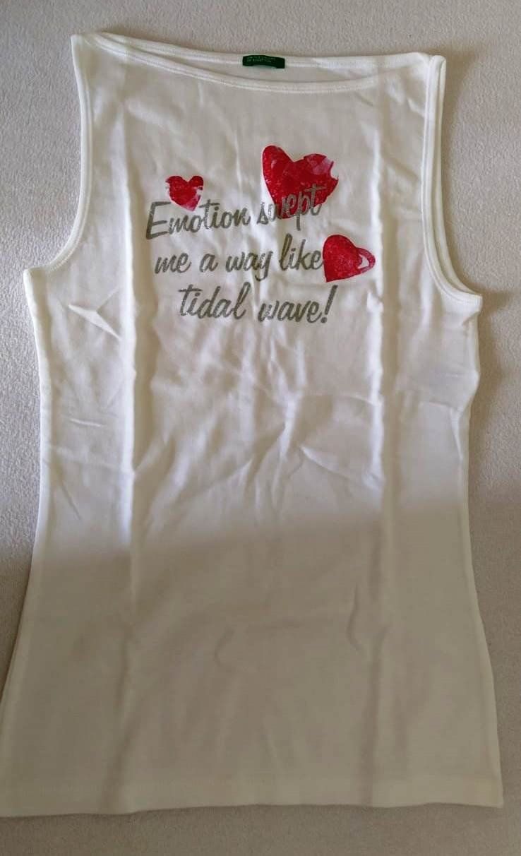 Benetton Camicette, T-shirt & Top: Top mit Glitzer-Print - Grösse XS - – Nuovo (secondo la descrizione) da Zürich venduto da 1-2-3 4