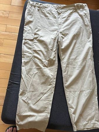 Leichte Cargohose