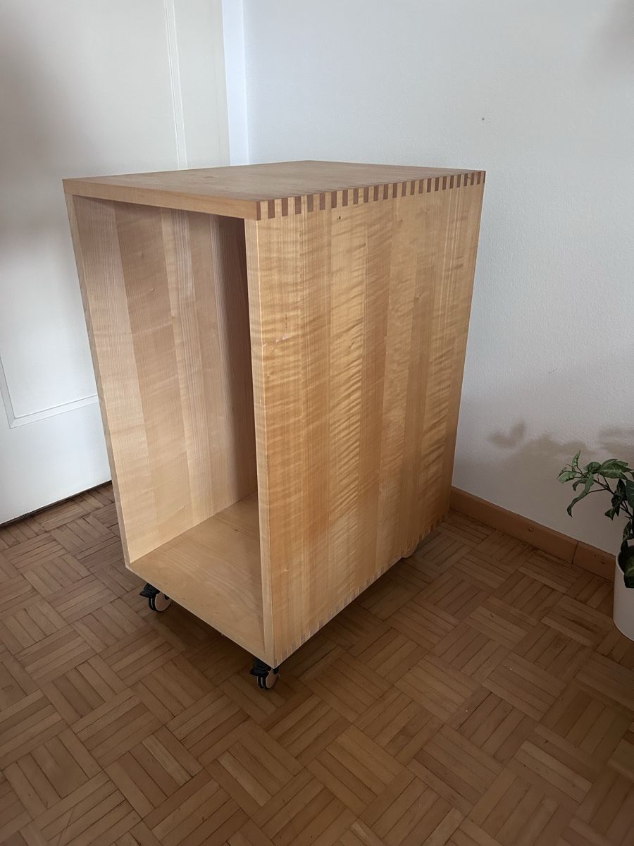 Banconi: Holzmöbel mit Rollen – Usato da Luzern venduto da lau_km8h